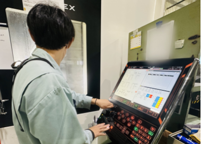 作業開始！！！今日も、本格的に始動していきます。